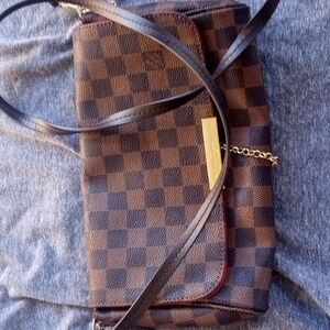 Louis vuitton hand bag